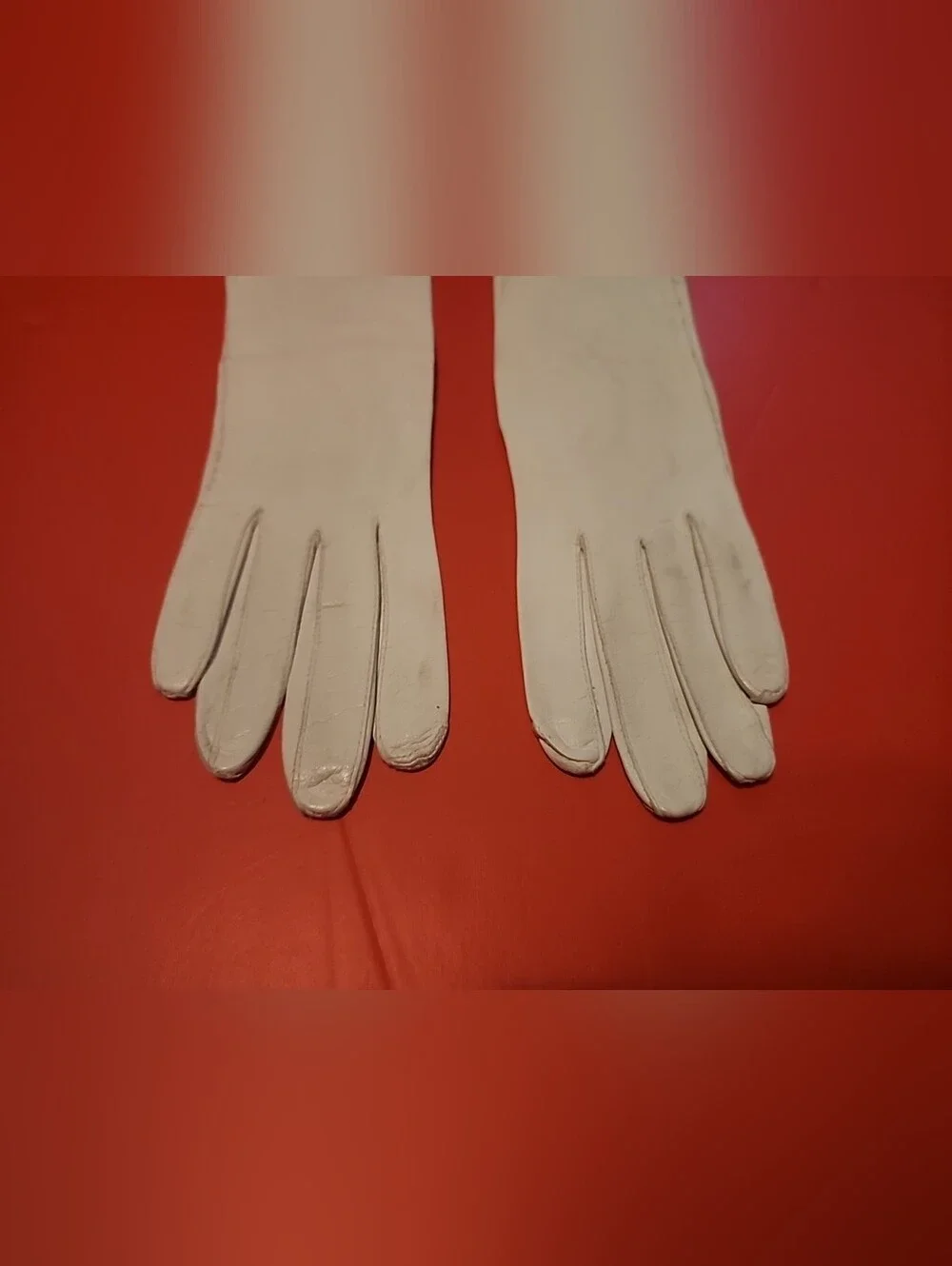 Vintage 1960s Off White Kidskin Leather Gloves Size 6 1/2 Mid Arm Unlined